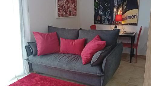 El estudio de las mariposas,sofa cama , cocina y baño - Foto 3