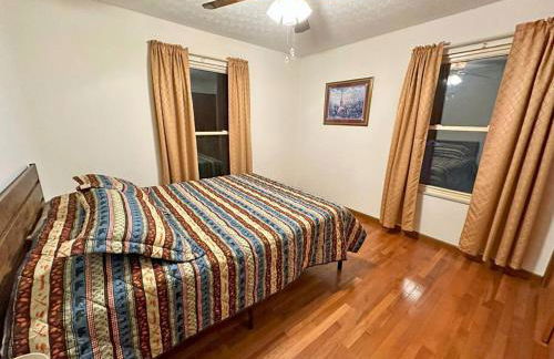 Buffalo Playhouse with game room - Photo 9