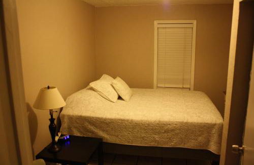 Key West Style Historic Home in Coconut Grove Florida The Yellow House - Foto 10