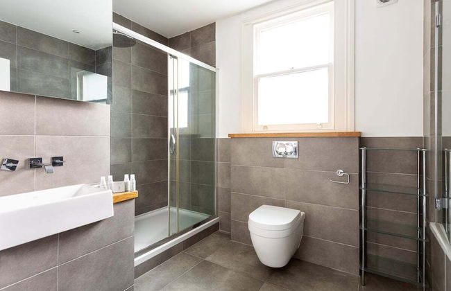 Spacious Apartment Near Portobello Road - Photo 35