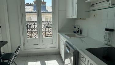 Vue Tour Eiffel et 5 minutes des Champs-Elysees Appartement 2 chambres Paris 16 Etoile - Foto 3