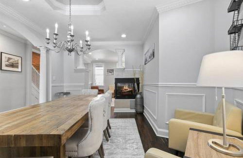 Capitol Hill Stay Like No Other - Photo 36