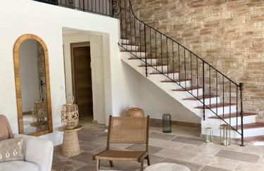 Villa Les Folies - magnifique jardin avec piscine - Foto 29