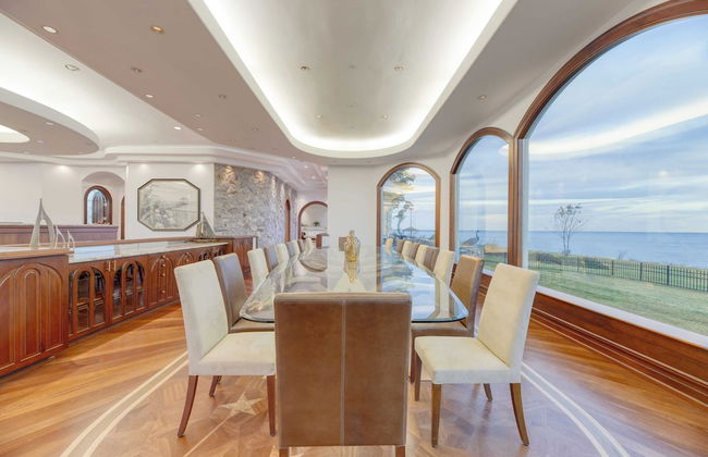 Bay Estate Luxe Waterfront Home w/ Private Pier, Main+guest House, Bay Views - Photo 29