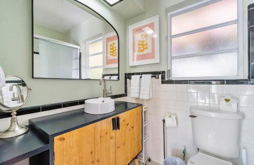 Charming Coral Ridge 2BR 2BA Near Beach plus Pool - Foto 41