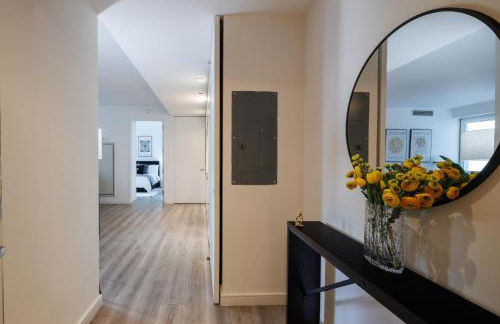 Stylish NYC Haven Steps to Broadway & Dining - Foto 24