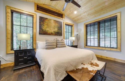 Lakefront Gem with Fire Pit in Chinquapin Resort! - Foto 10