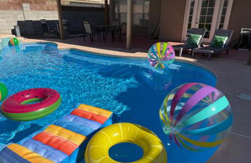 Newly Remodeled Pool Villa 3BD 3BA By Summerlin - Foto 2