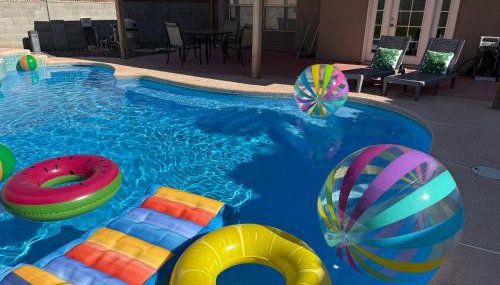 Newly Remodeled Pool Villa 3BD 3BA By Summerlin - Foto 1