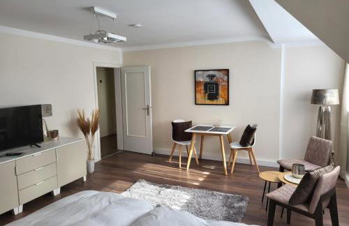 City Apartments - Photo 3