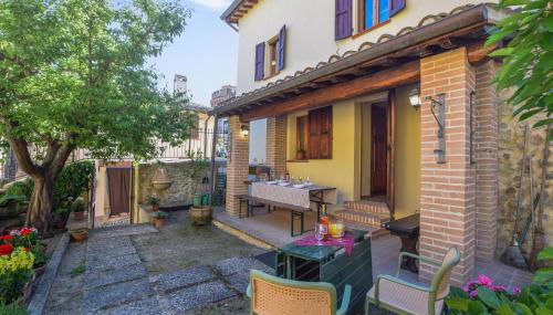 Beautiful Home In Castel Ritaldi - Foto 1