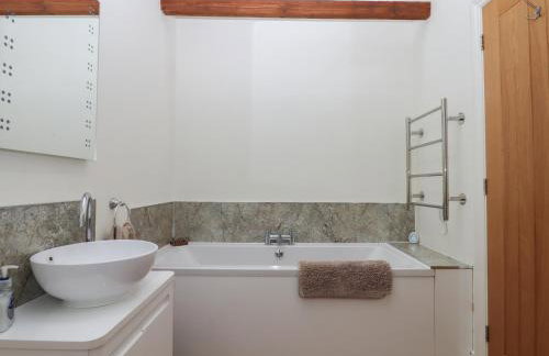 Binneford Barn - Foto 25