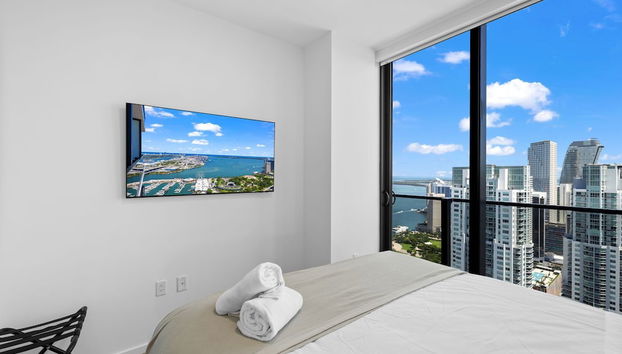 Lux Condo with Stunning Miami Views - Foto 4, Habitación