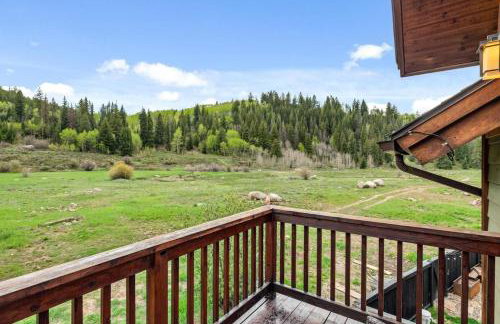 Cozy Spacious Mountain Home Close To Everything - Foto 12