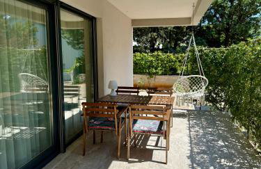 M Plus Residence - Photo 1