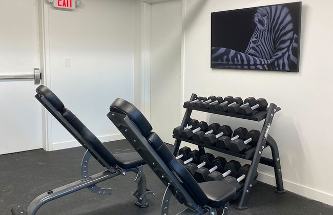 Cozy Downtown Spot, Gym, 5 min to Hospital) for field - Foto 66