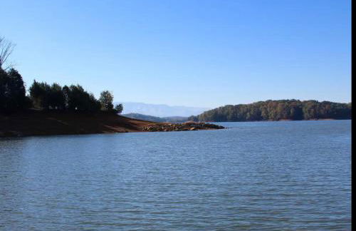 BEST VIEWS LAKE FRONT Waters Edge - Foto 13