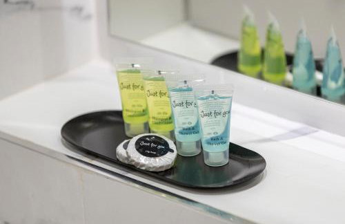 Welcoming and Spacious Apartment- Excellent Location - Foto 23