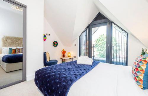 Superb Top Floor 1-Bedroom Flat With Charming Two Balconies - Foto 11