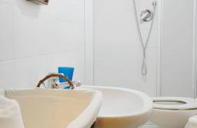 Spacious Apartment in Lisciano Niccone with Mountain View - Photo 24