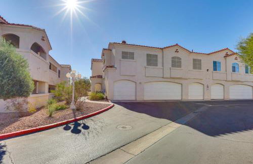 6 Mi to Vegas Strip City-View Gem with Pool Access - Foto 24