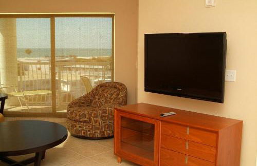 Crystal Palms Beach Resort - Photo 40