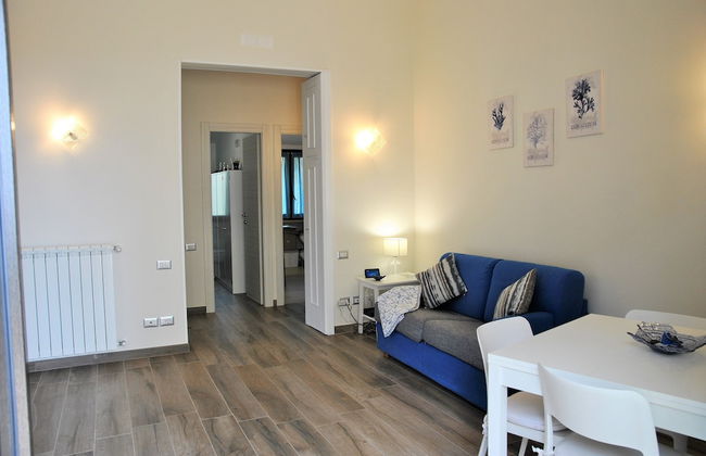 Dinky Home Air-conditioned Penthouse With sea View Terrace - Photo 12