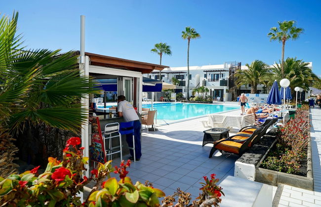 Apartamentos Plaza Azul - Photo 33