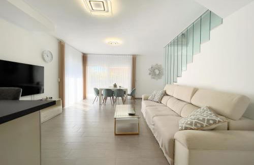 Perfect Getaway Villa - Photo 22