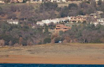 Folsom Old Town Escape • Cozy Cottage + Library - Foto 24