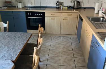 Schöne Zimmer mit gemeinsamer Nutzung von Bad, Toilette und Küche - Foto 14