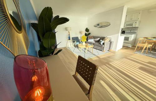 Redondo Oceanfront Gem 2BR BA Balcony & Parking 335 - Foto 16