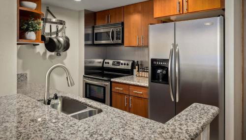 Urban Gallery Loft - King Bed - Larimer Square - Foto 5