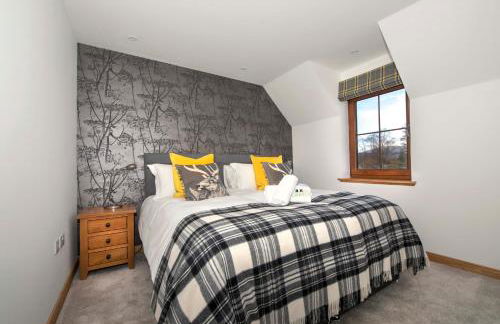 Tower Ridge Courtyard - Photo 13