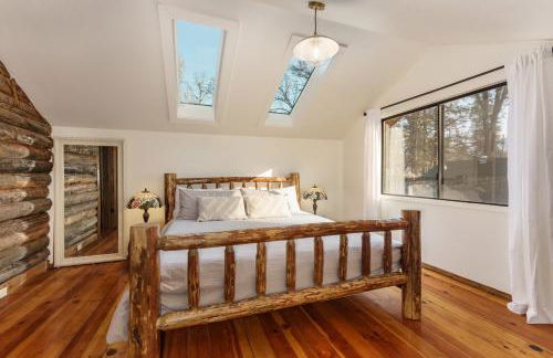 Log Cabin sleeps 20 with hot tub, EV Charger, firepit - Foto 41