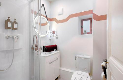 Les Graveurs - Centre Bourgoin - Parking Gratuit - Foto 6