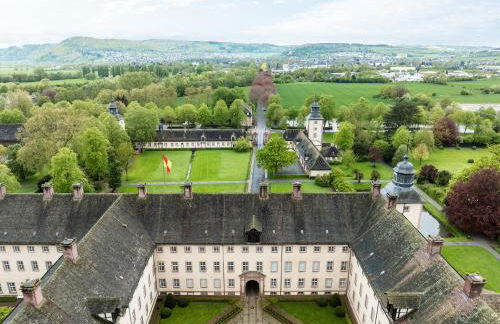Luxus wohnen im Schloss Corvey für 1-6 Gäste im UNESCO Weltkulturerbe Höxter Weserbergland free W-Lan Parken Netflix für Familien Paare und Geschäftsreisende inkl Handtücher Seife Nintendo Switch uvm - Foto 21