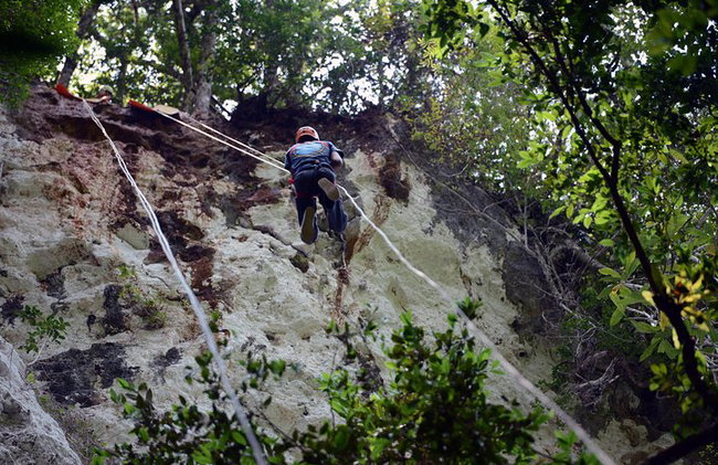 Súper camping: Aventura en una cueva durante la noche en Ian Anderson's Caves Branch Lodge - Foto 4