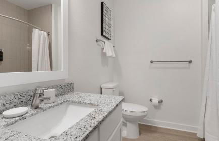 Landing Stylish 1BD Clubhouse Gym - Foto 16