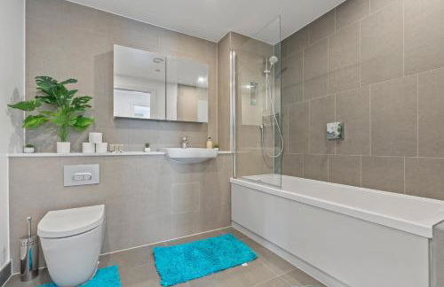 Luxury 3 bedroom with 2 bath at Plaistow opposite of station - Foto 19