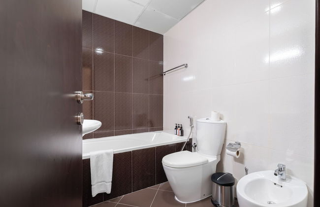 Nasma Holiday Homes - Bab Al Bahr Residences - Photo 18