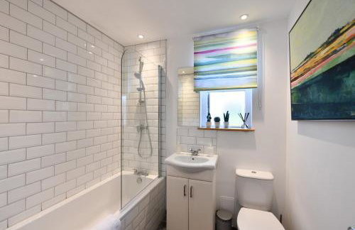 Ladyland Cottage in Maybole - Photo 8