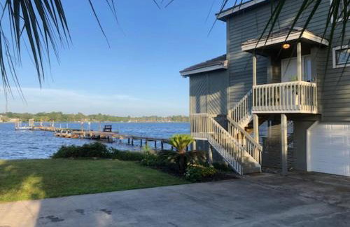 FEATURED ON HGTV'S MY LOTTERY DREAM HOME! Private dock, 15 minute boat ride to Crab Island, 20 minute drive to Destin, Pet Friendly - Foto 36