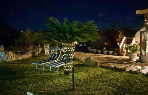 Villa con Splendido Giardino e Vista Mare a Osseddu - Olbia - Photo 25