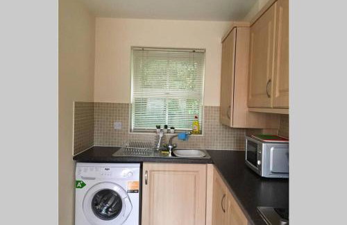 Stylish 3-Bedroom Home with Parking - Foto 13