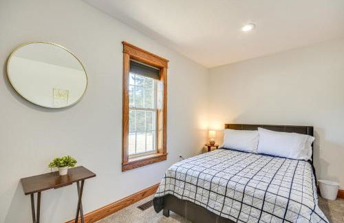 Pond Access and Fishing Cedar Lodge in Versailles - Foto 16