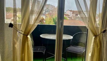 Cocon au calme avec parking et terrasse - Foto 5