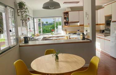 Sunny Villa Minutes from the Beach - Foto 16