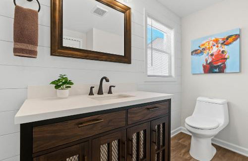 New! Private Lakefront Retreat 3BR 2BA Game Room - Foto 32