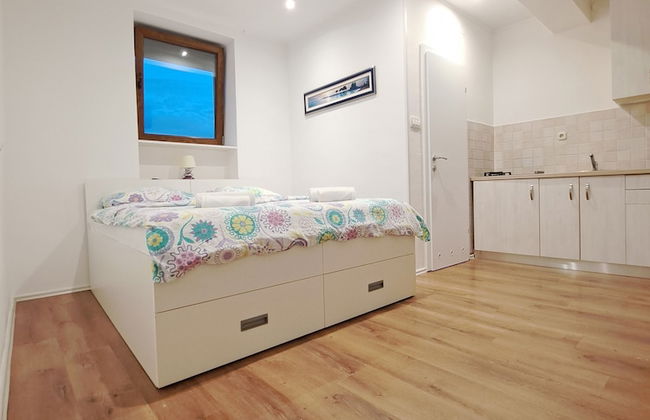 Studio Leo Apartment - Photo 4